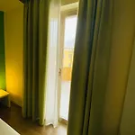 Enjoy 4*
