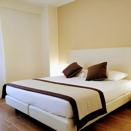 Guest house Enjoy 3*